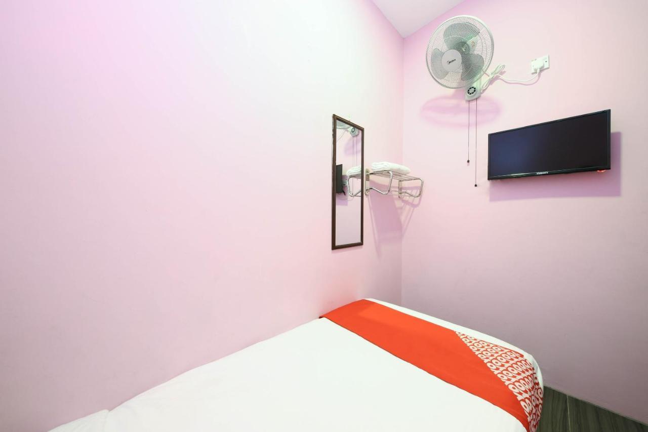 Oyo 1125 Ir Inn Hotel Skudai Exterior foto