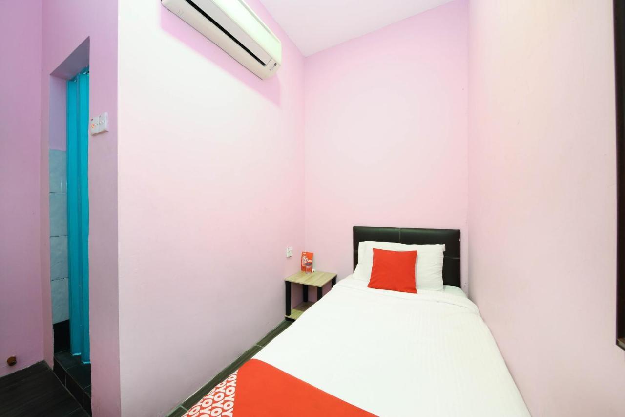 Oyo 1125 Ir Inn Hotel Skudai Exterior foto