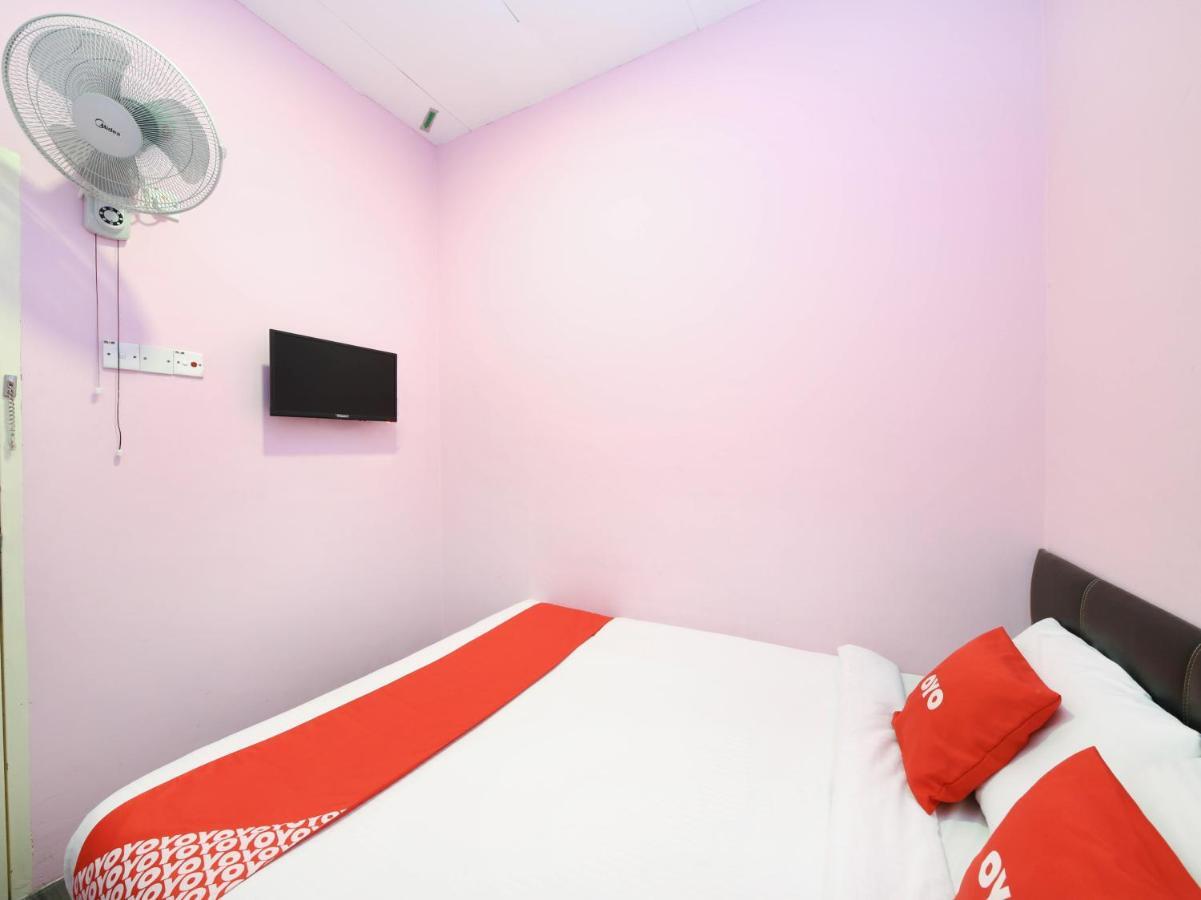 Oyo 1125 Ir Inn Hotel Skudai Exterior foto